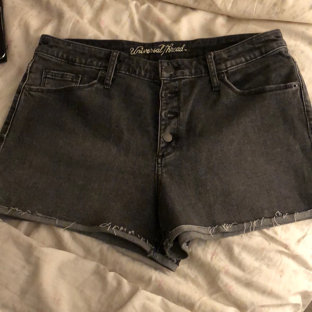 COPY - Universal Thread high rise shortie